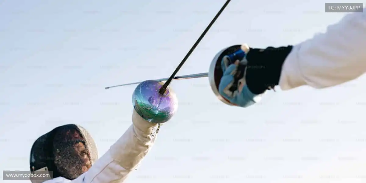 个性周边，彰显态度！👕💥